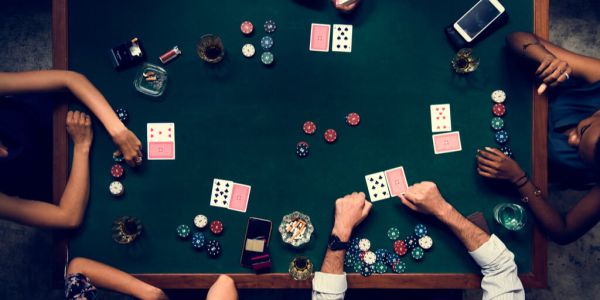 カジノポーカーの魅力と戦略